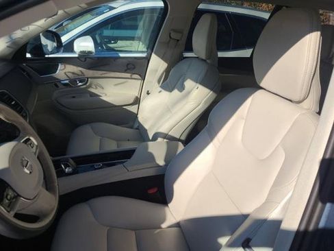 Certified 2024 Volvo XC90 B5 Plus image 11