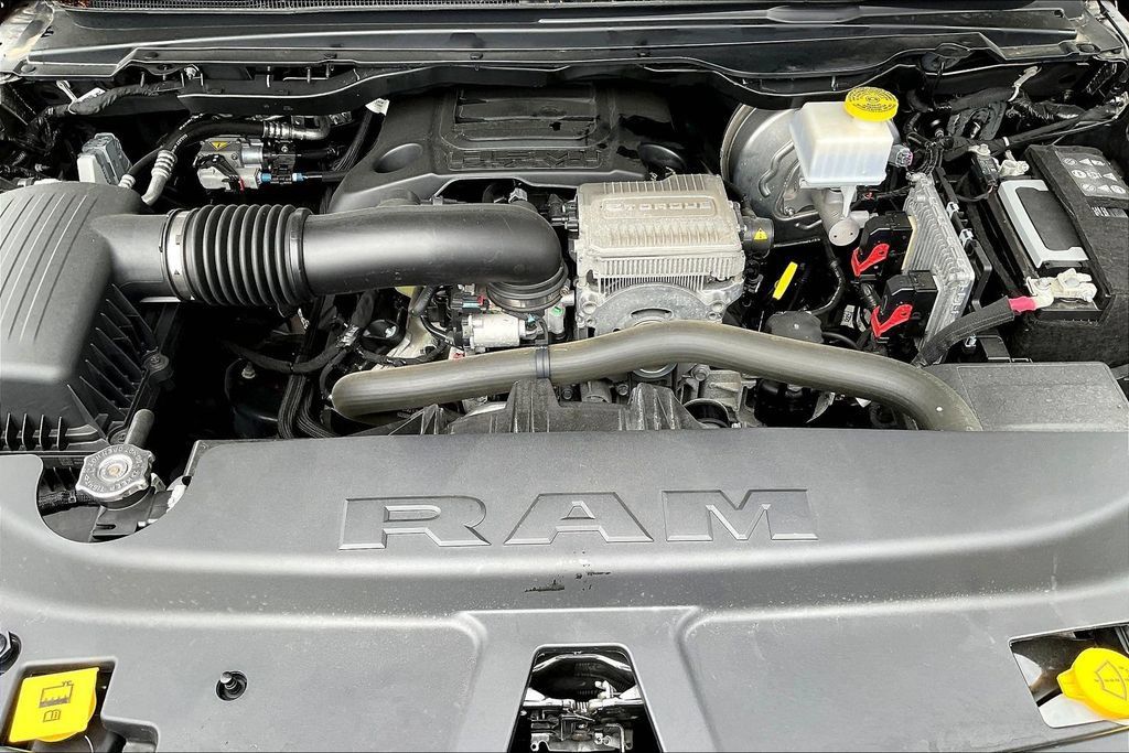 Used 2022 RAM 1500 Big Horn AWD/4WD image 29