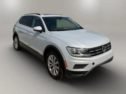 Used 2019 Volkswagen Tiguan SE w/ Panoramic Sunroof Package