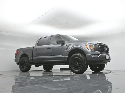 Used 2022 Ford F150 XLT w/ Equipment Group 302A High AWD/4WD image 3