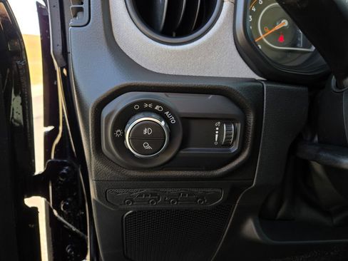 New 2026 Jeep Gladiator Sport AWD/4WD image 12