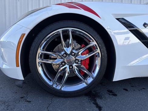 Used 2015 Chevrolet Corvette Stingray Coupe w/ 2LT Preferred Equipment Group image 6