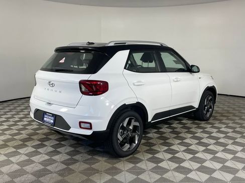 New 2026 Hyundai Venue SEL FWD image 6