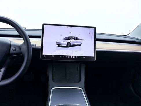 Used 2023 Tesla Model 3 Standard Range RWD image 8