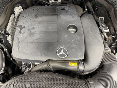 Used 2021 Mercedes-Benz GLC 300 GLC 300 image 11