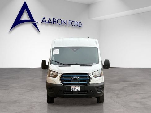 Used 2023 Ford E-Transit Medium Roof image 8
