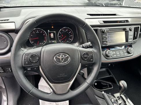 Certified 2017 Toyota RAV4 SE image 15