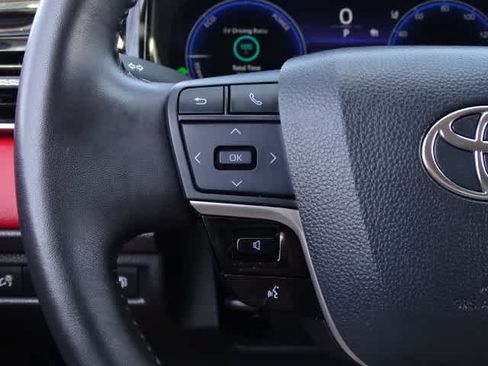 Certified 2025 Toyota Camry XLE FWD image 36