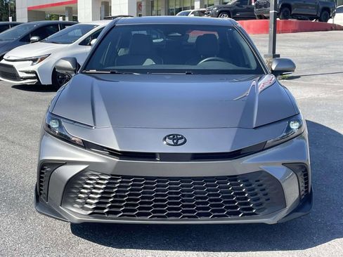 Used 2026 Toyota Camry SE w/ Multimedia Upgrade Package image 6