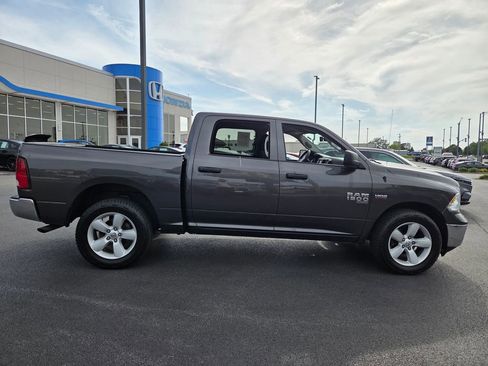 Used 2023 RAM 1500 Classic SLT AWD/4WD image 8