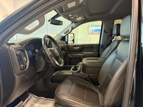 Used 2022 Chevrolet Silverado 3500 LTZ AWD/4WD image 13