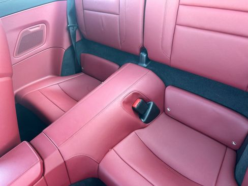 Used 2024 Porsche 911 Carrera w/ Premium Package image 13