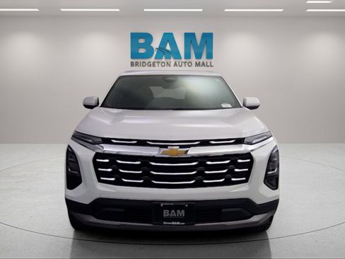 New 2026 Chevrolet Equinox LT w/ LPO, Floor Liner Package image 2