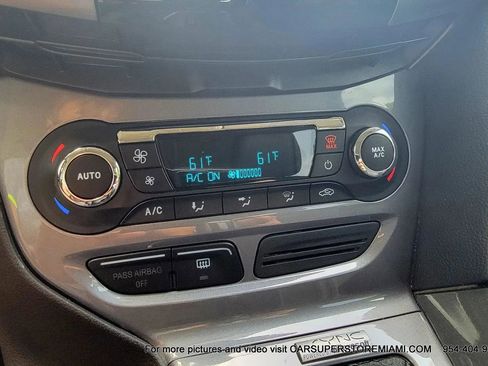 Used 2012 Ford Focus Titanium image 32