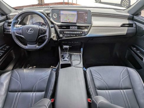Used 2022 Lexus ES 350 Ultra Luxury w/ Accessory Package 2 FWD image 19