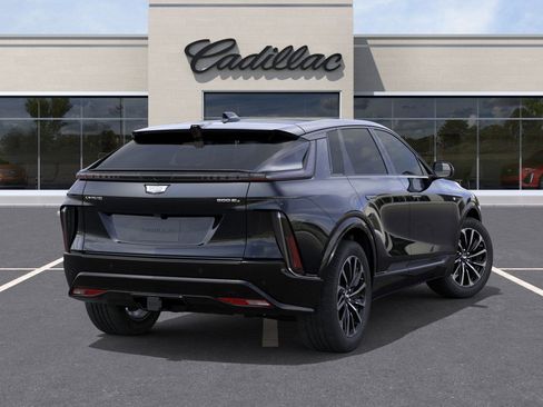 New 2025 Cadillac Lyriq Sport w/ LPO, Floor Liner Package image 4