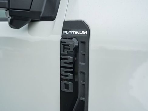 New 2026 Ford F250 Platinum AWD/4WD image 19