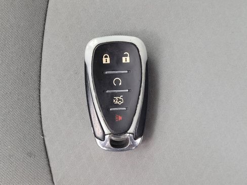 Used 2022 Chevrolet Malibu LT FWD image 32