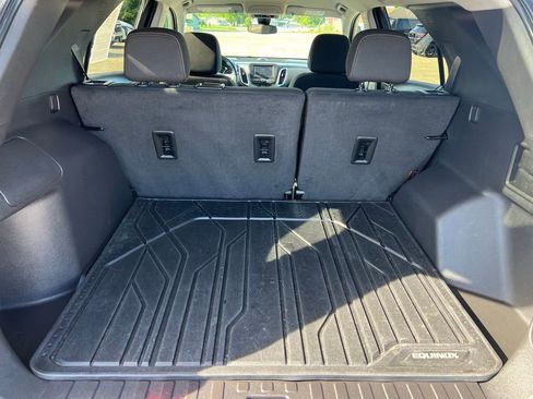 Used 2024 Chevrolet Equinox LT w/ LPO, Floor Liner Package FWD image 19