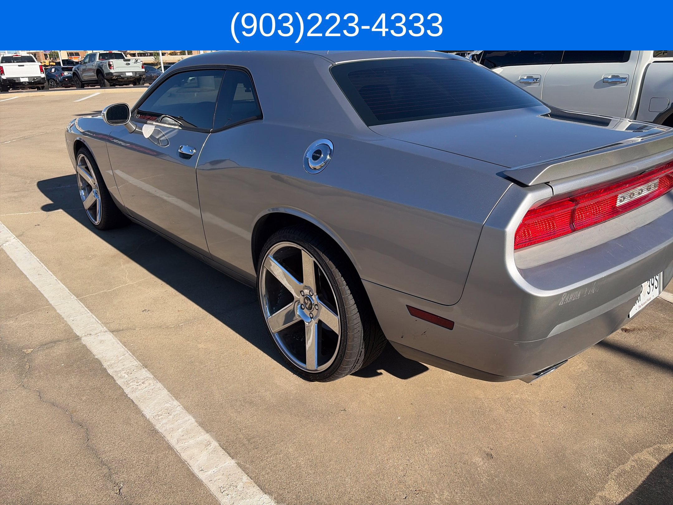 Used 2014 Dodge Challenger SXT w/ Super Sport Group (SS/T) RWD image 5