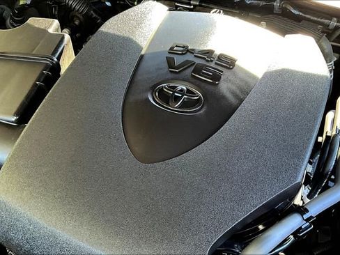 Used 2023 Toyota Tacoma TRD Off-Road image 28