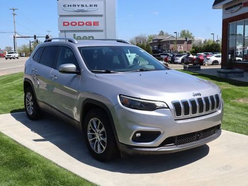 Used 2021 Jeep Cherokee Latitude Lux FWD image 4