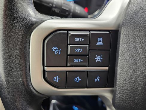 Used 2024 Ford Expedition Limited image 37