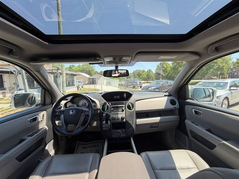 Used 2014 Honda Pilot Touring image 30