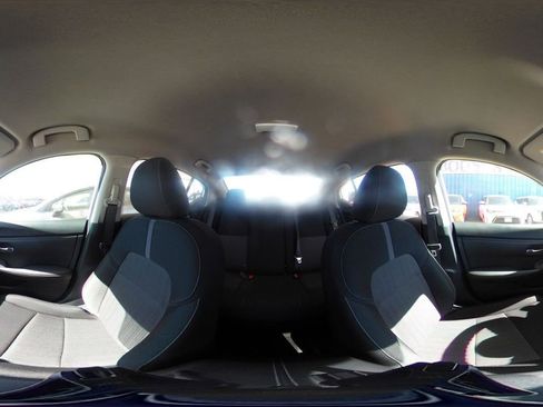 Used 2025 Nissan Sentra SV image 40