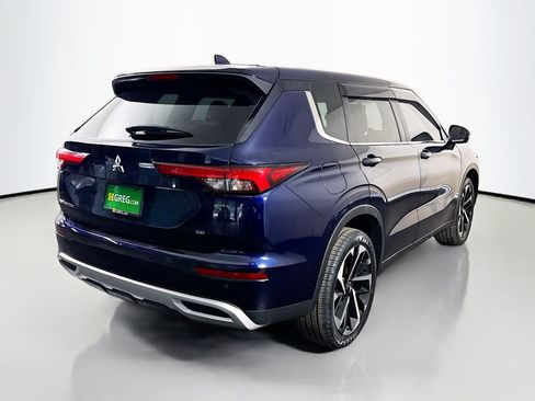 Used 2023 Mitsubishi Outlander SE AWD/4WD image 10