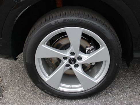 New 2025 Audi Q5 Premium Plus image 35