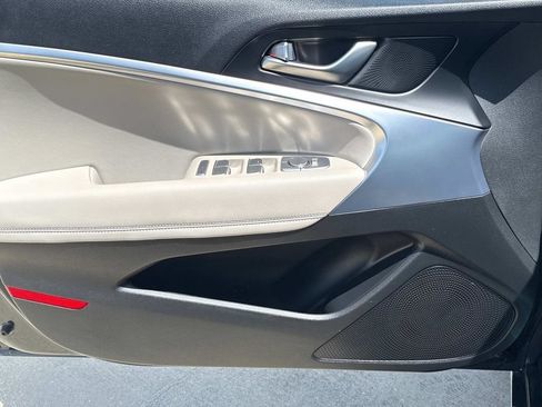Used 2023 Genesis G70 2.0T RWD image 21