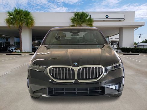 Certified 2025 BMW 530i image 2