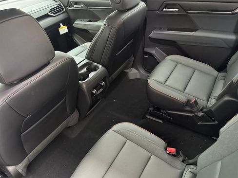 New 2026 GMC Acadia AT4 w/ Super Cruise Package AWD/4WD image 9