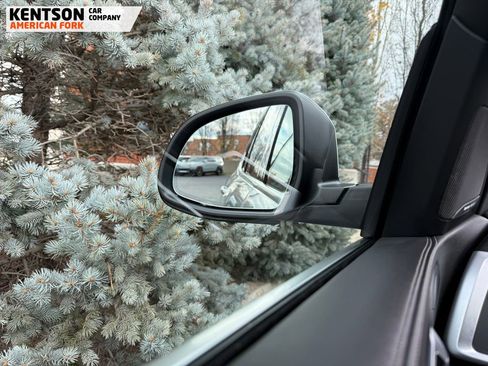 Used 2025 BMW X5 xDrive50e image 21