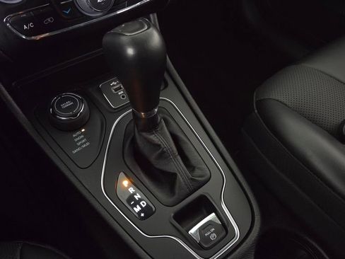 Used 2022 Jeep Cherokee Latitude Lux image 27