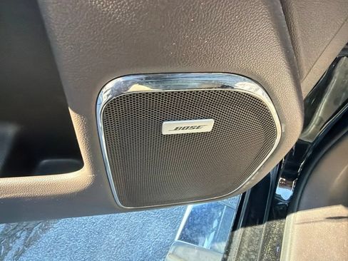 Used 2016 GMC Sierra 1500 Denali w/ Enhanced Driver Alert Package AWD/4WD image 18