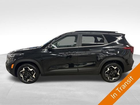 Certified 2024 Kia Seltos EX AWD/4WD image 3