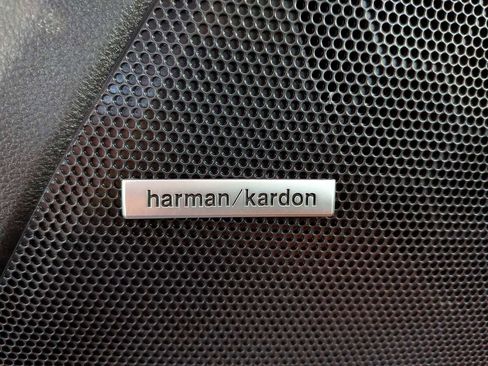 Used 2019 Subaru Crosstrek 2.0i Limited w/ Moonroof Package w/Navigation image 36