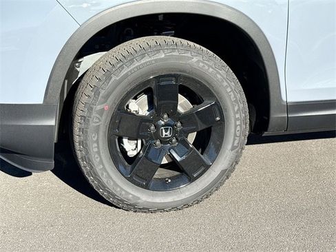 New 2026 Honda Ridgeline Black Edition image 13