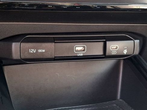 Used 2023 Kia Niro Wave w/ Wave Preserve Package FWD image 26