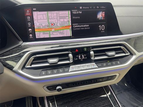 Used 2022 BMW X7 xDrive40i w/ M Sport Package image 66