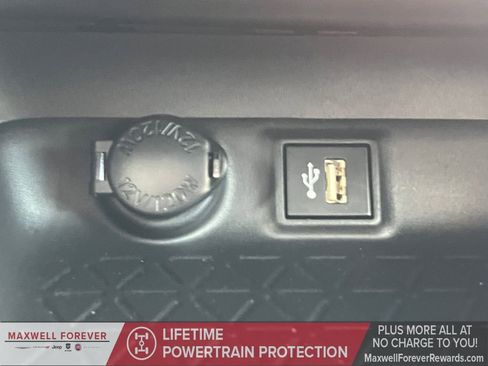 Used 2024 Toyota RAV4 SE image 6