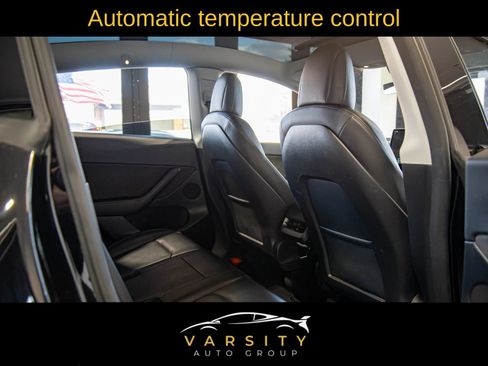 Used 2022 Tesla Model Y Long Range image 14