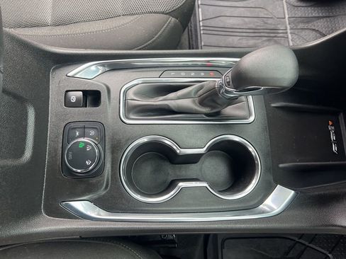 Used 2023 Chevrolet Traverse LT w/ Midnight/Sport Edition image 23