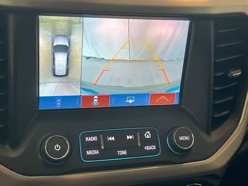 Used 2018 GMC Acadia Denali w/ Technology Package AWD/4WD image 17