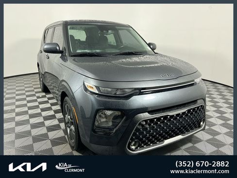 Used 2022 Kia Soul EX FWD image 1