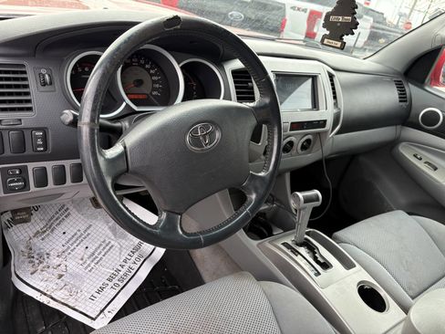 Used 2007 Toyota Tacoma PreRunner image 17