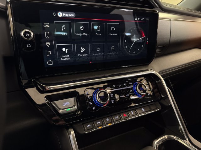 Used 2025 GMC Sierra 1500 Denali AWD/4WD image 15