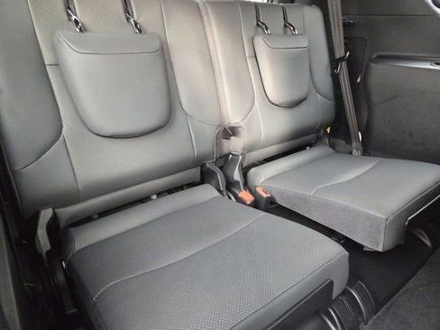 Certified 2023 Lexus GX 460 Premium w/ Premium Package image 32